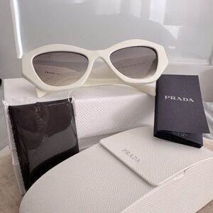 White PRADA SPR07Y sunglasses 
New! Original packaging!